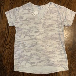 Gap shirt sleeve camp t-shirt